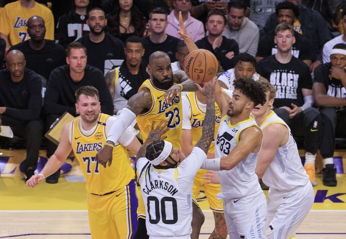 开云-Ning重要时刻反败为胜，湖人带队取胜！