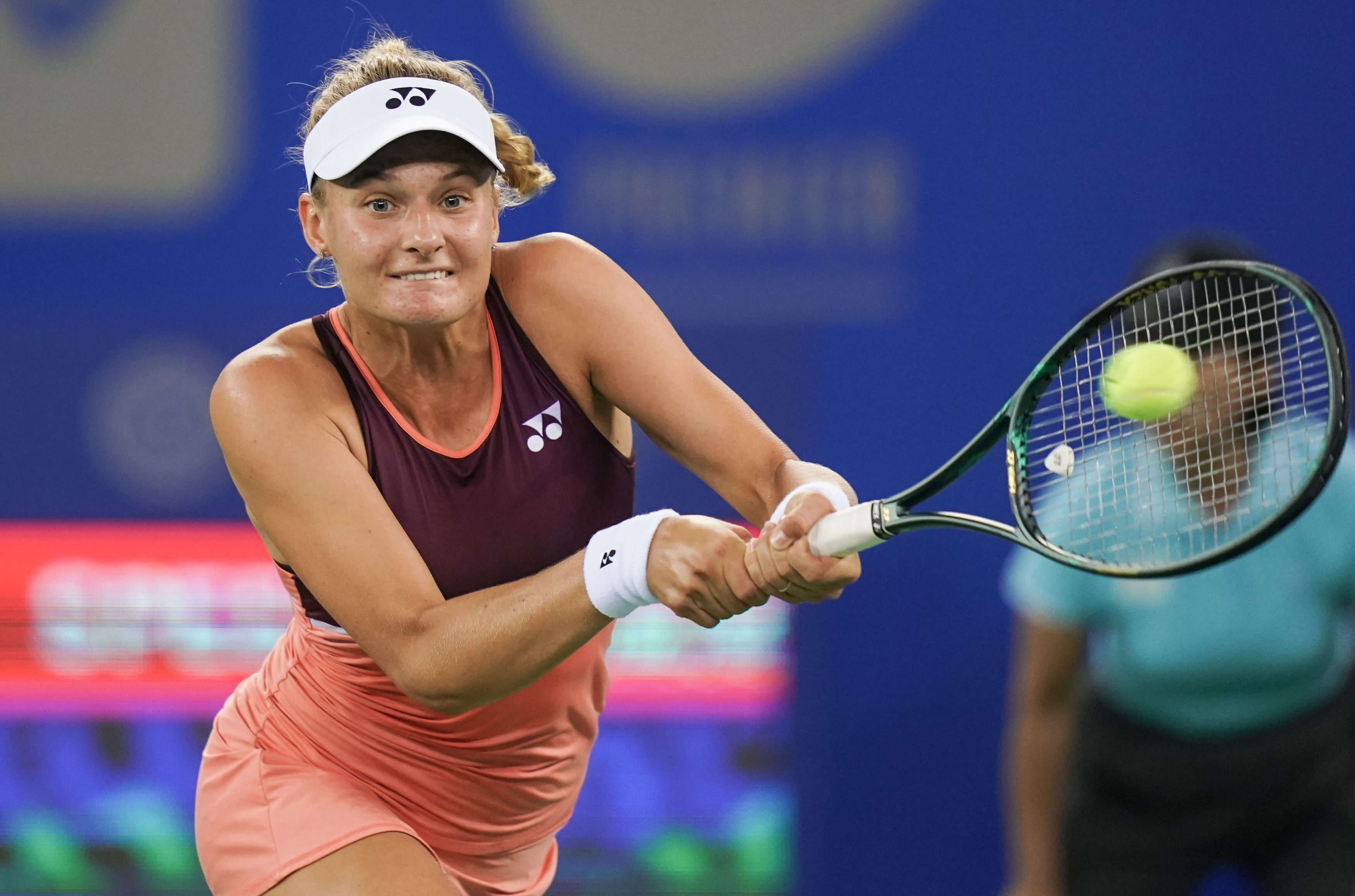 开云-关于科维托娃回归赛场，战术调整首场状态亮眼，美国队观众沸腾！的信息